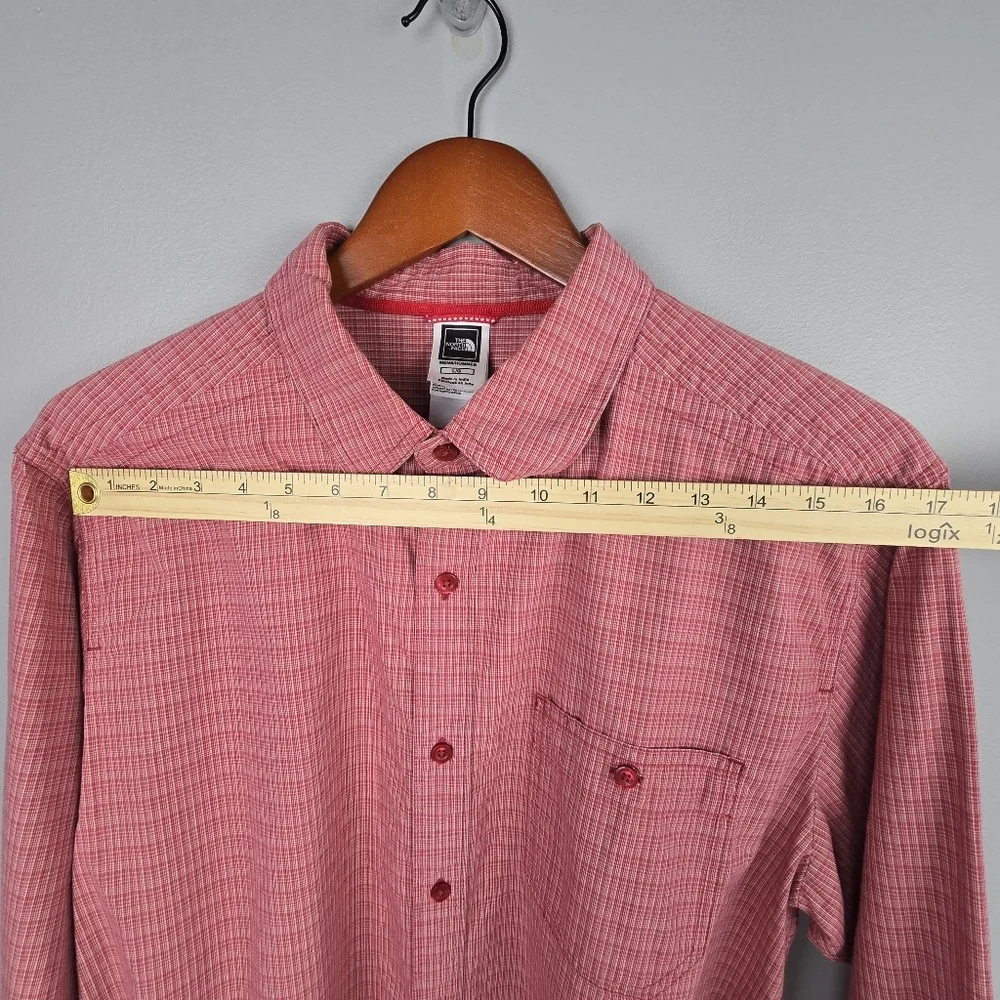 THE NORTH FACE Casual Button Down Long Sleeve Red Shirt Men Size L Preppy Office